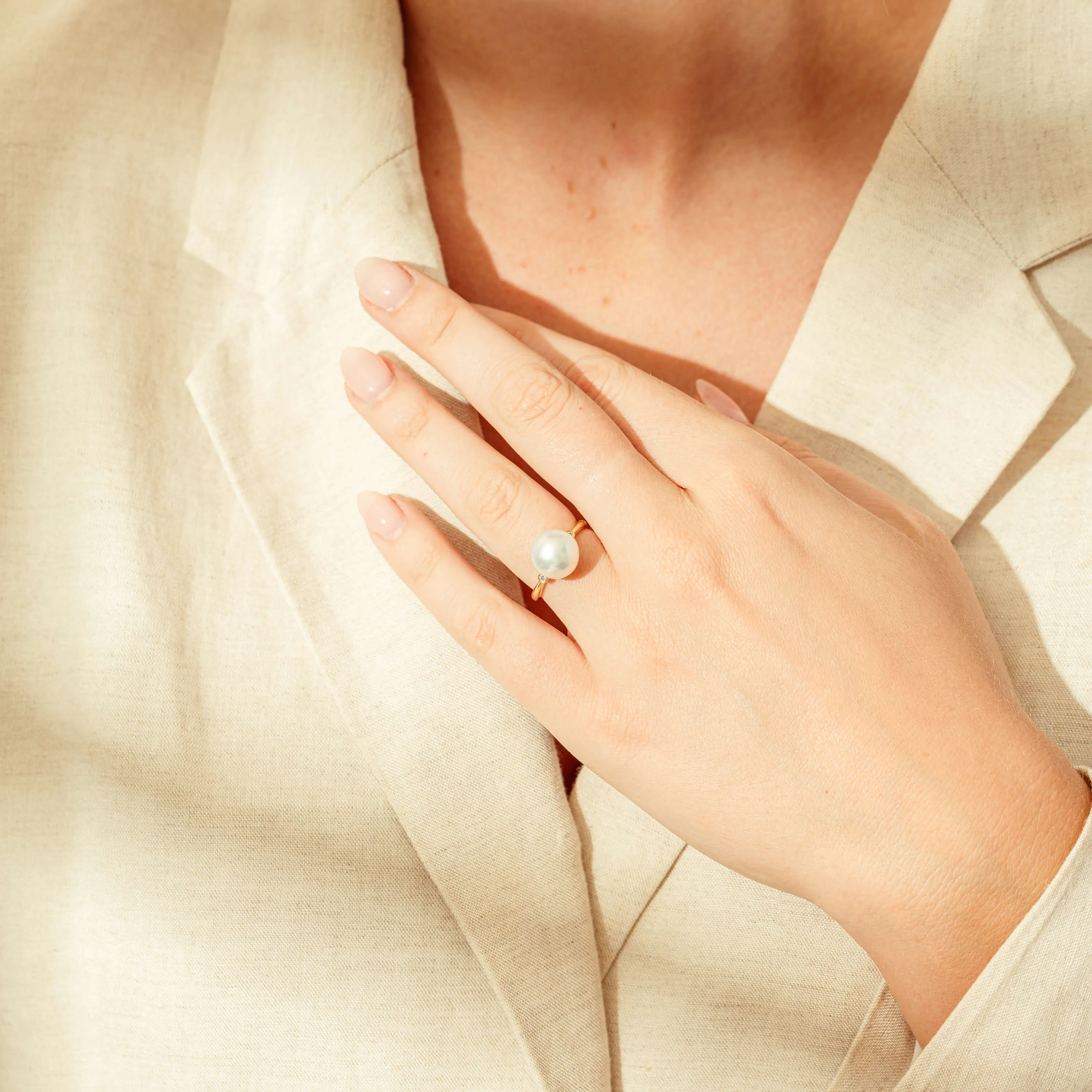 18ct Yellow Gold South Sea Pearl & Diamond Ring