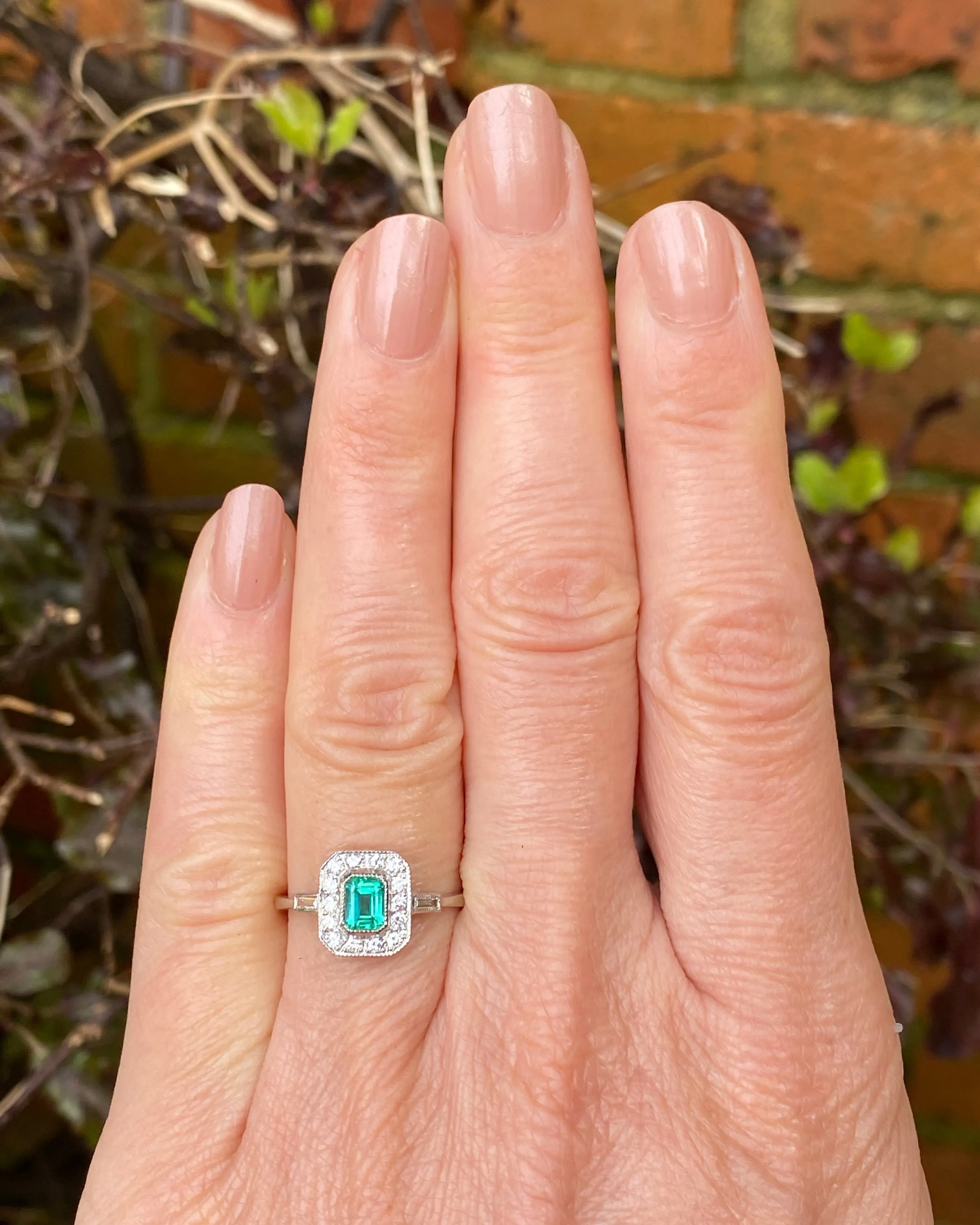 Art Deco Emerald and Diamond Cluster Platinum Ring 0.30ct   0.50ct