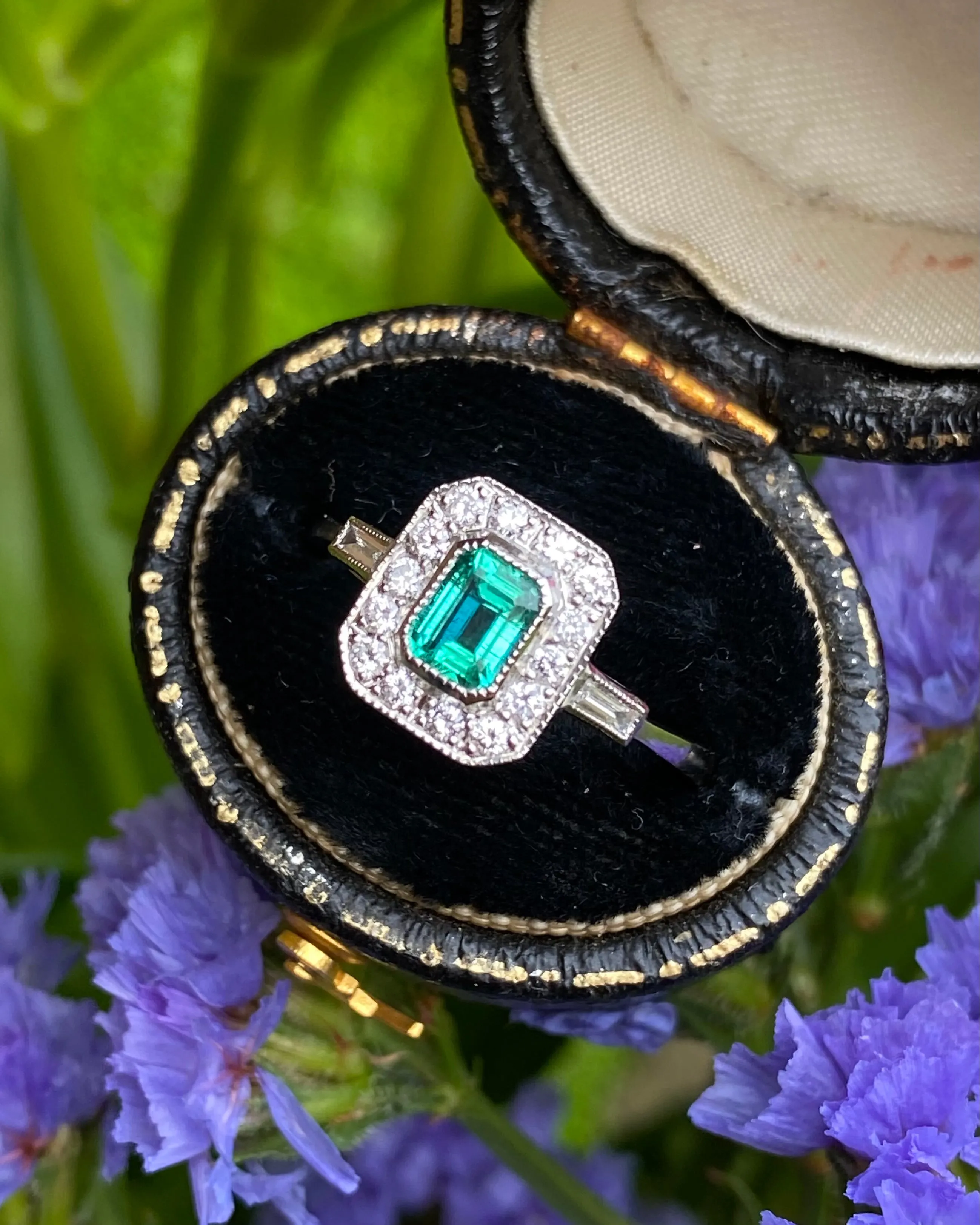 Art Deco Emerald and Diamond Cluster Platinum Ring 0.30ct   0.50ct