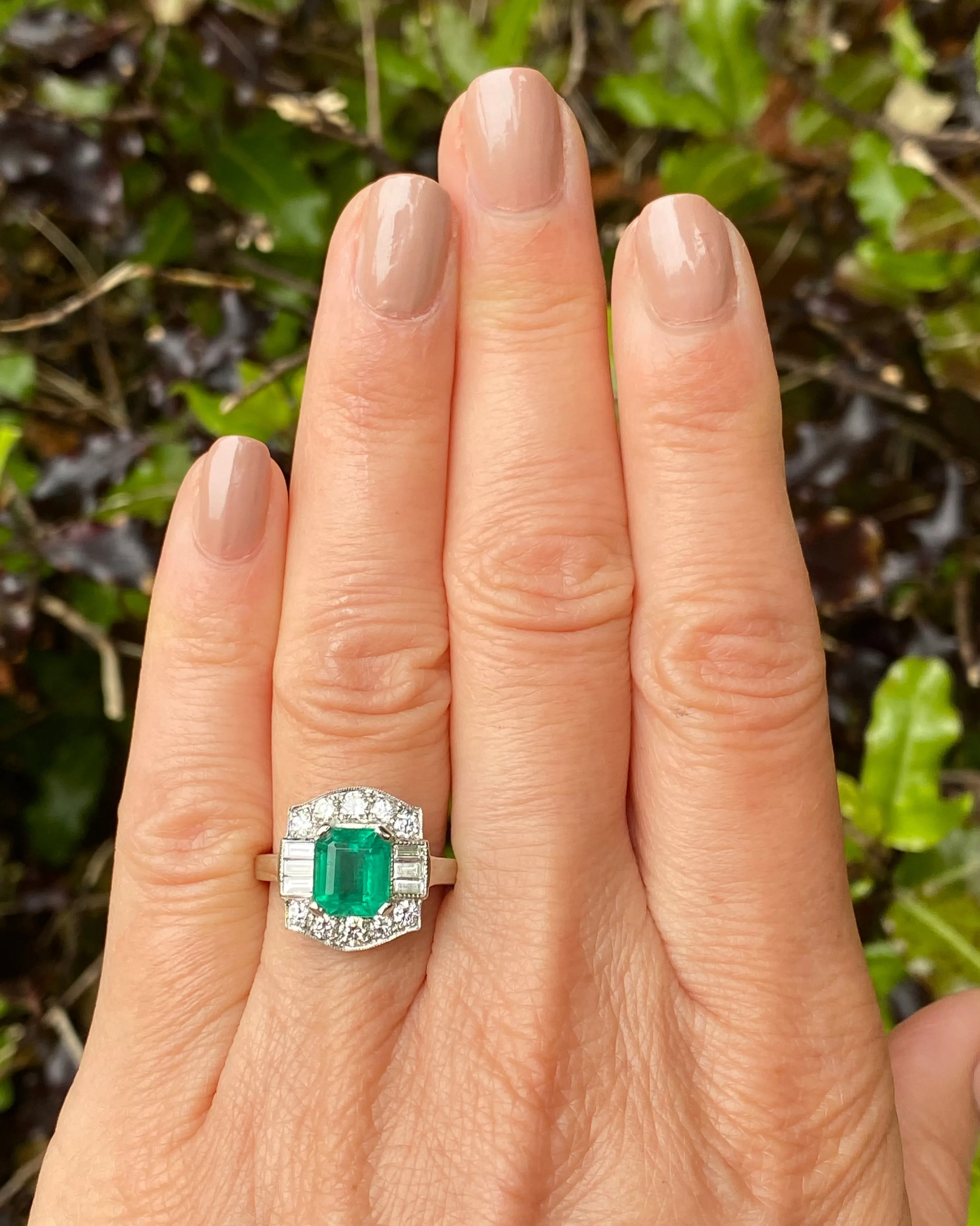 Art Deco Emerald and Diamond Cluster Platinum Ring 0.85ct   2.05ct