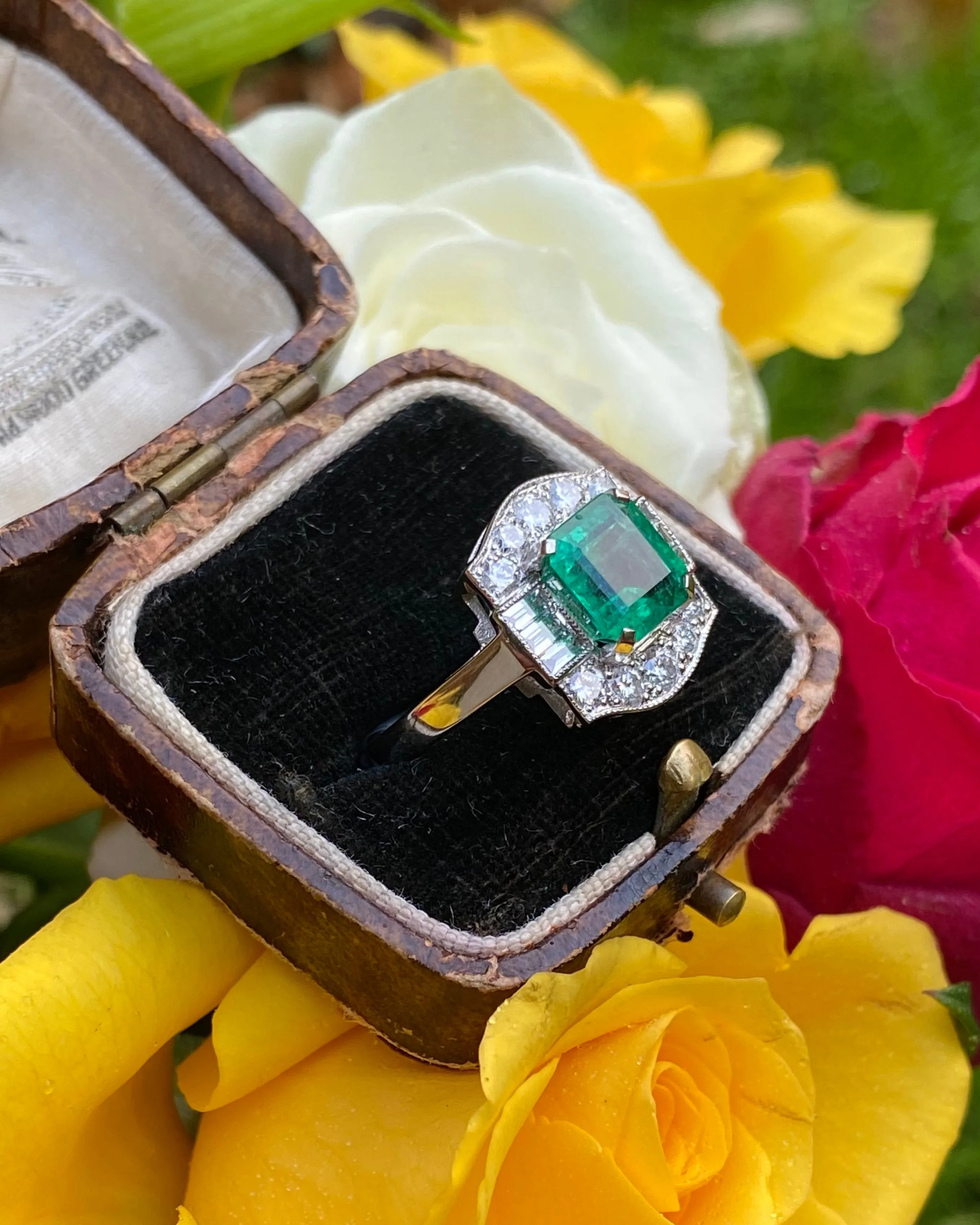 Art Deco Emerald and Diamond Cluster Platinum Ring 0.85ct   2.05ct