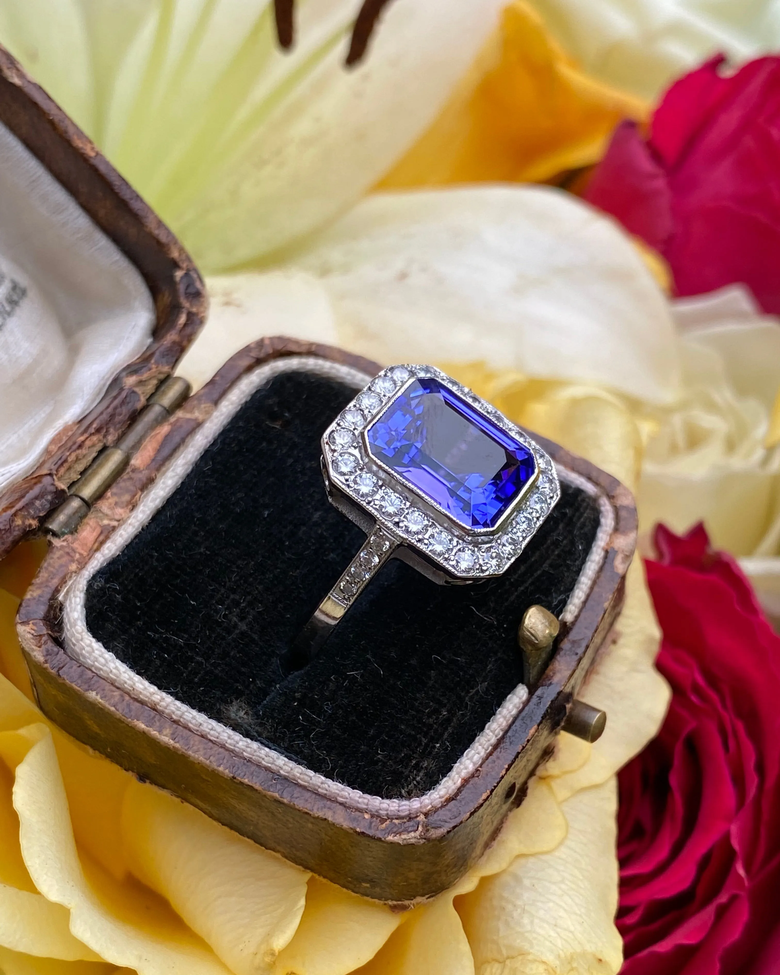 Art Deco Tanzanite & Diamond Platinum Cluster Ring 0.65ct   4.55ct