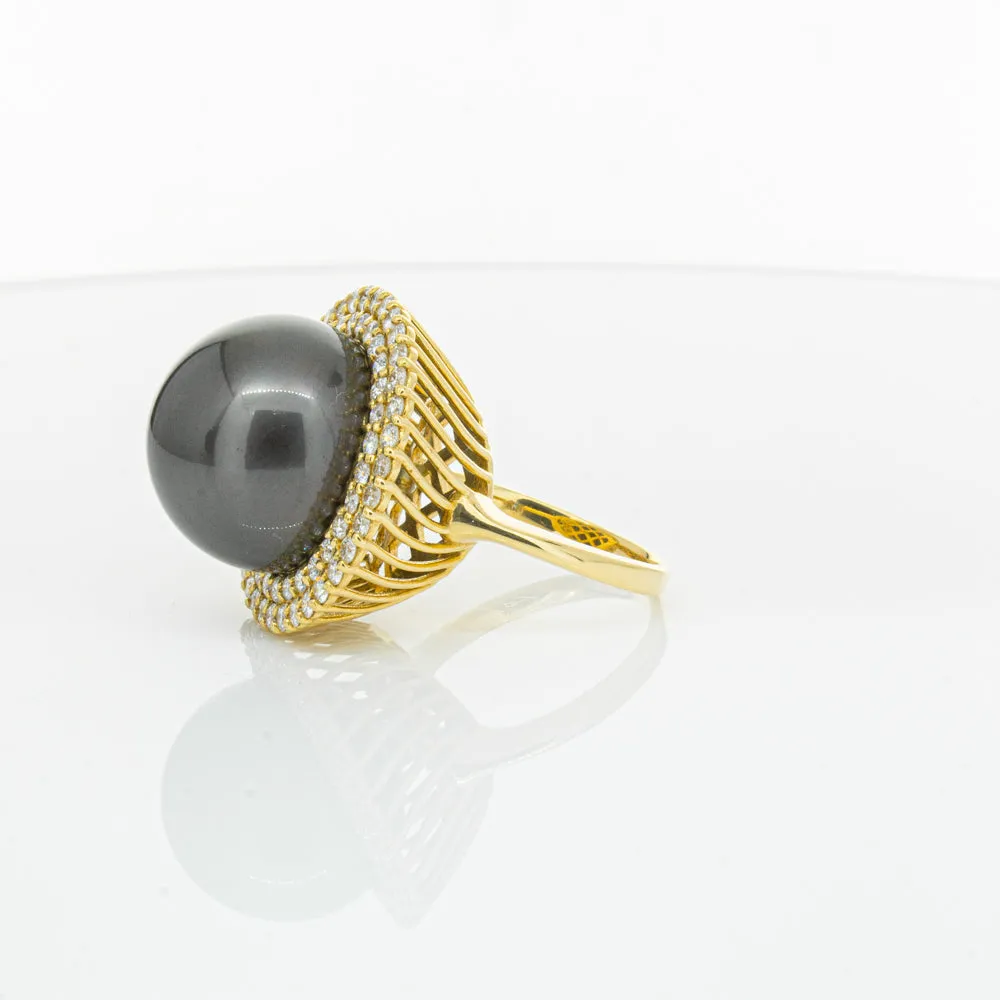 Deja Vu 18ct Yellow Gold 16mm Black Pearl & Diamond Ring