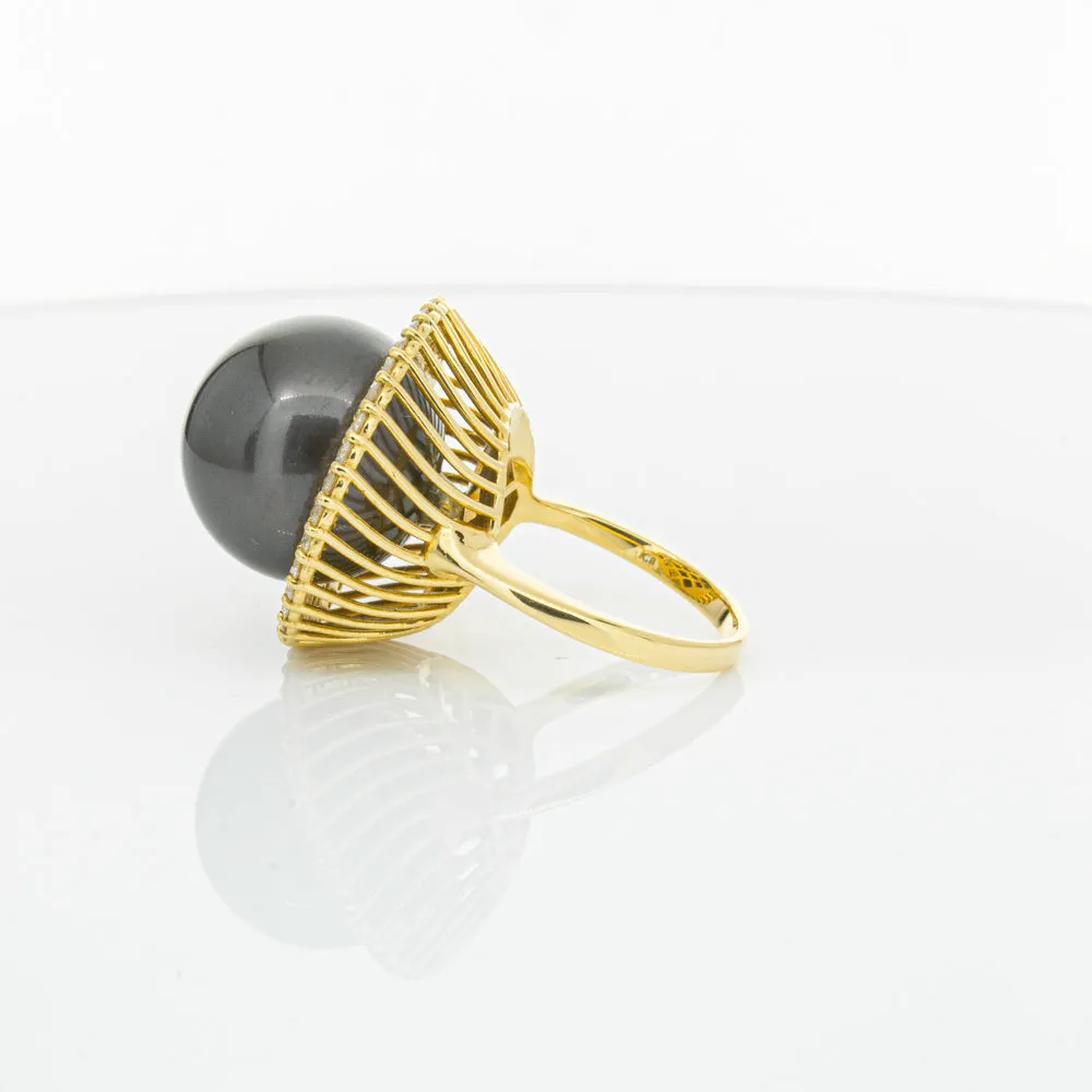 Deja Vu 18ct Yellow Gold 16mm Black Pearl & Diamond Ring