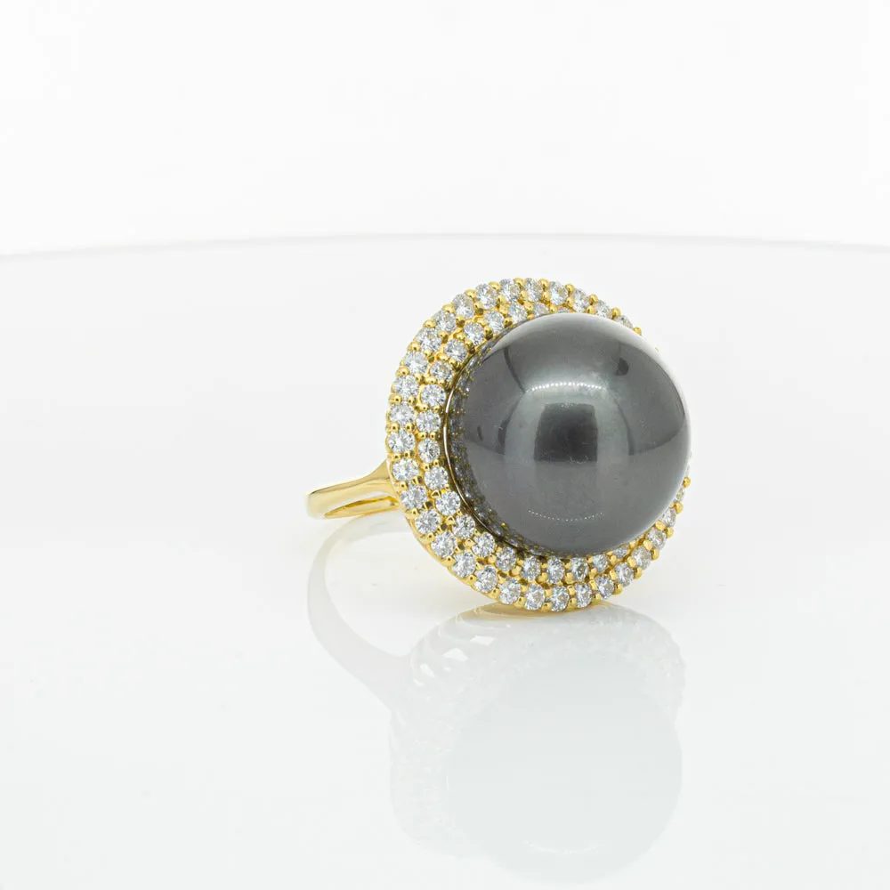 Deja Vu 18ct Yellow Gold 16mm Black Pearl & Diamond Ring
