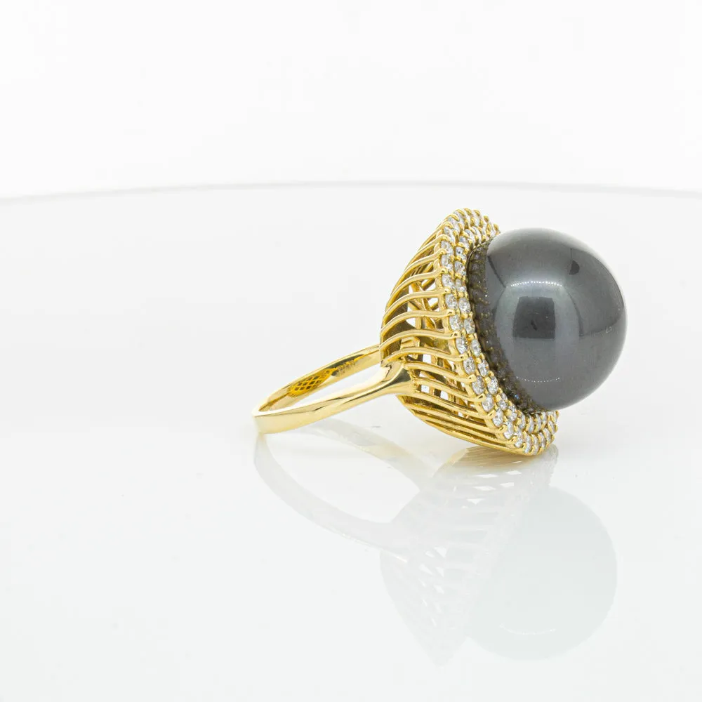 Deja Vu 18ct Yellow Gold 16mm Black Pearl & Diamond Ring