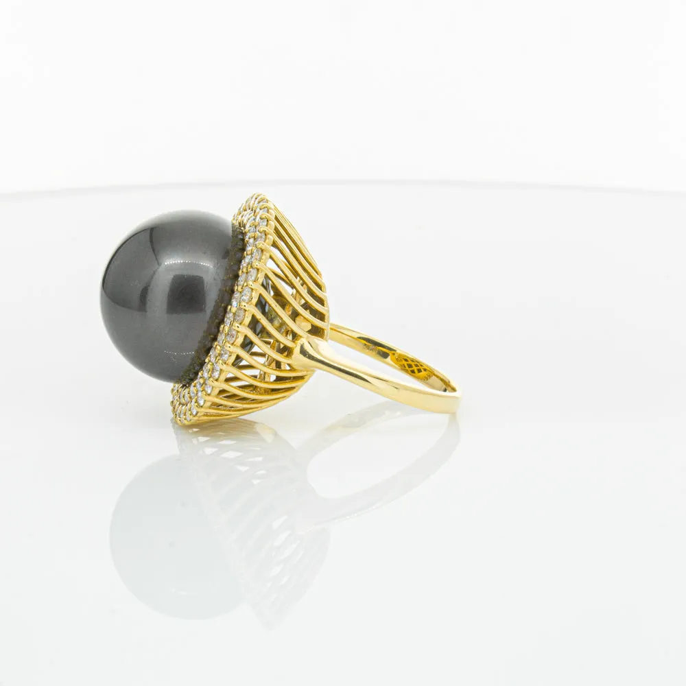Deja Vu 18ct Yellow Gold 16mm Black Pearl & Diamond Ring