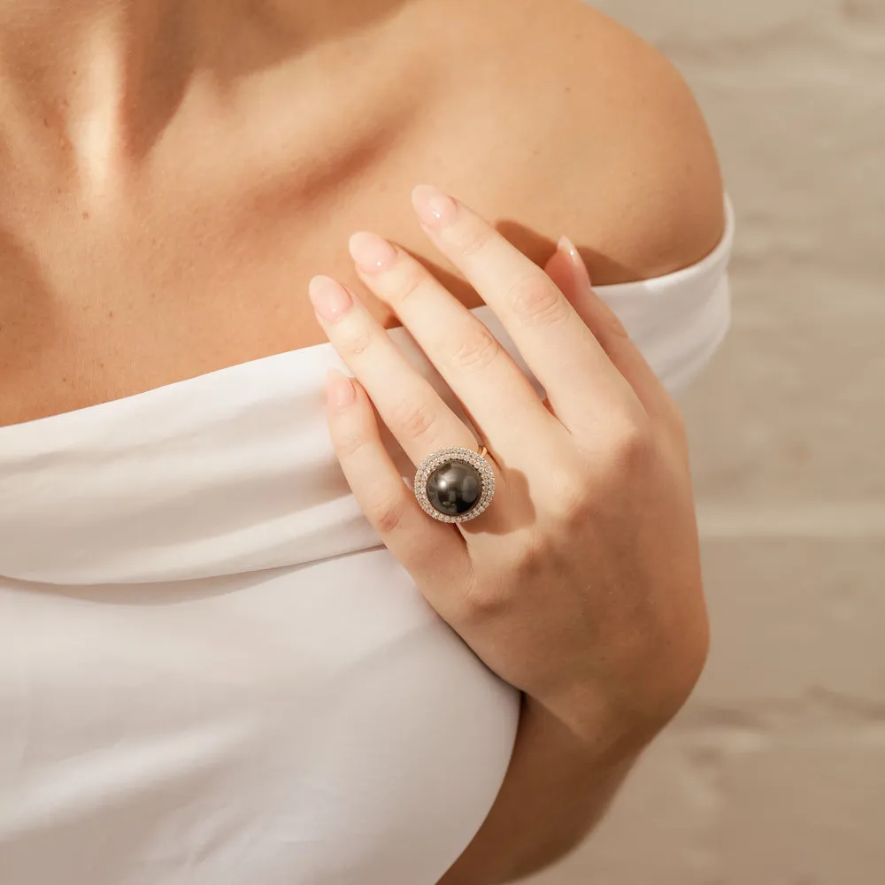 Deja Vu 18ct Yellow Gold 16mm Black Pearl & Diamond Ring