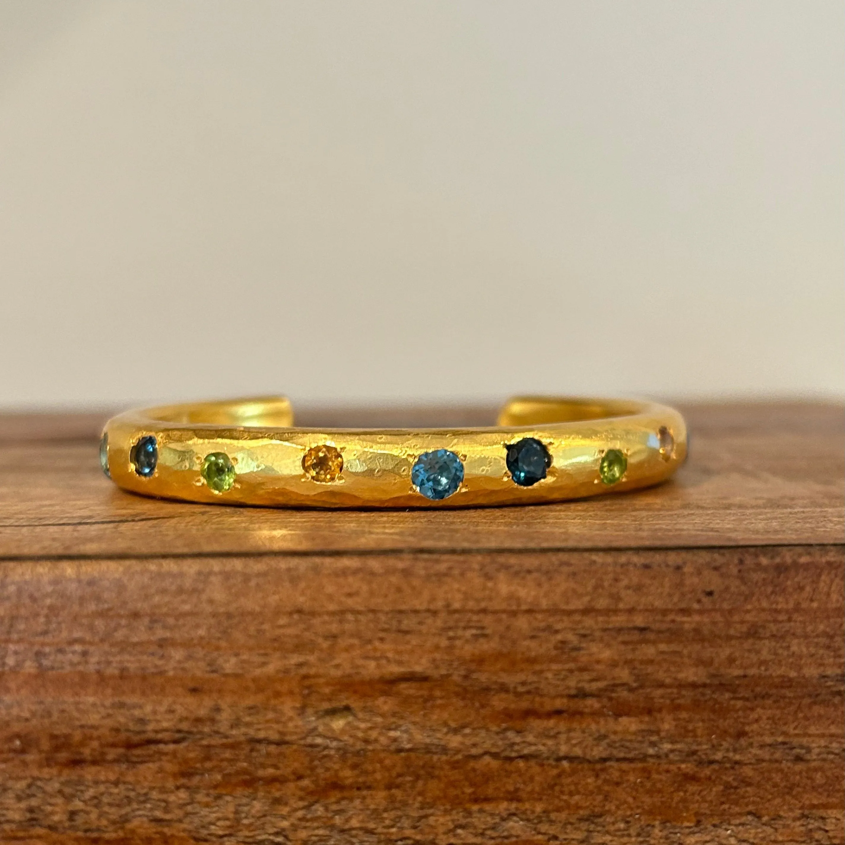 Jumbo Jacob Cuff, Gold
