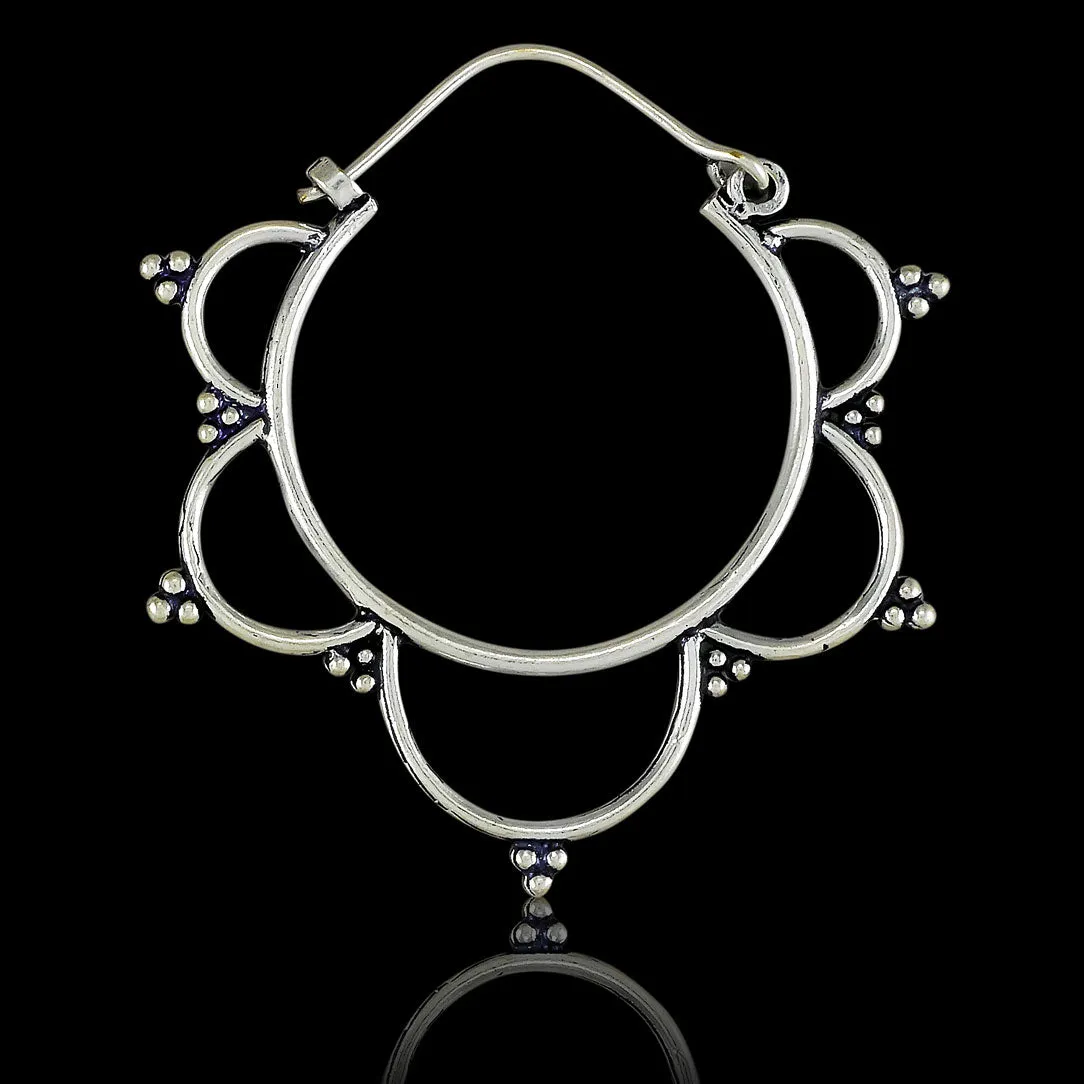 Kalini Hoops