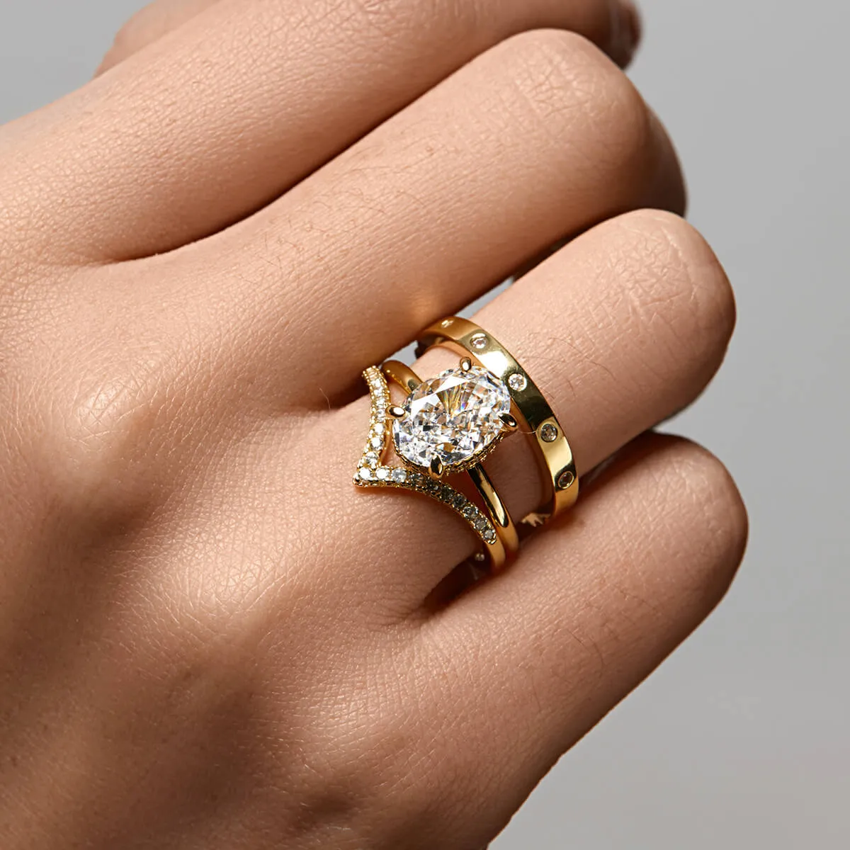 Pav Wishbone V | Stacking Ring