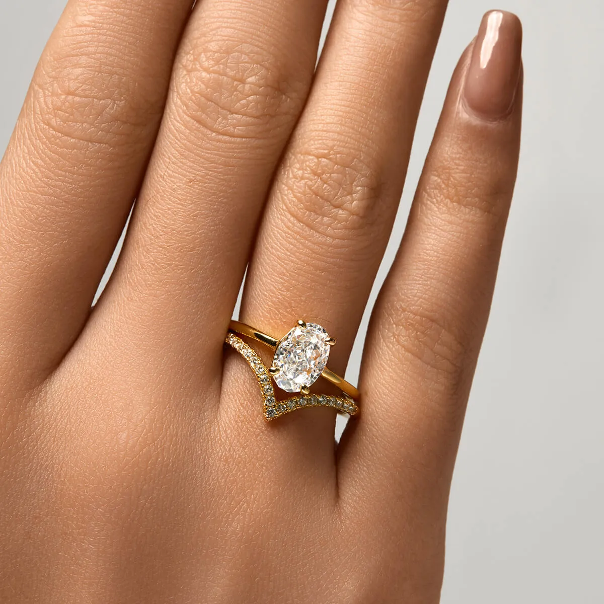 Pav Wishbone V | Stacking Ring
