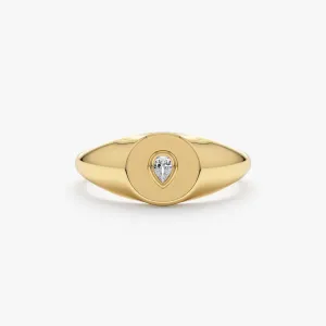 Pear Diamond Signet Ring, Lagrima