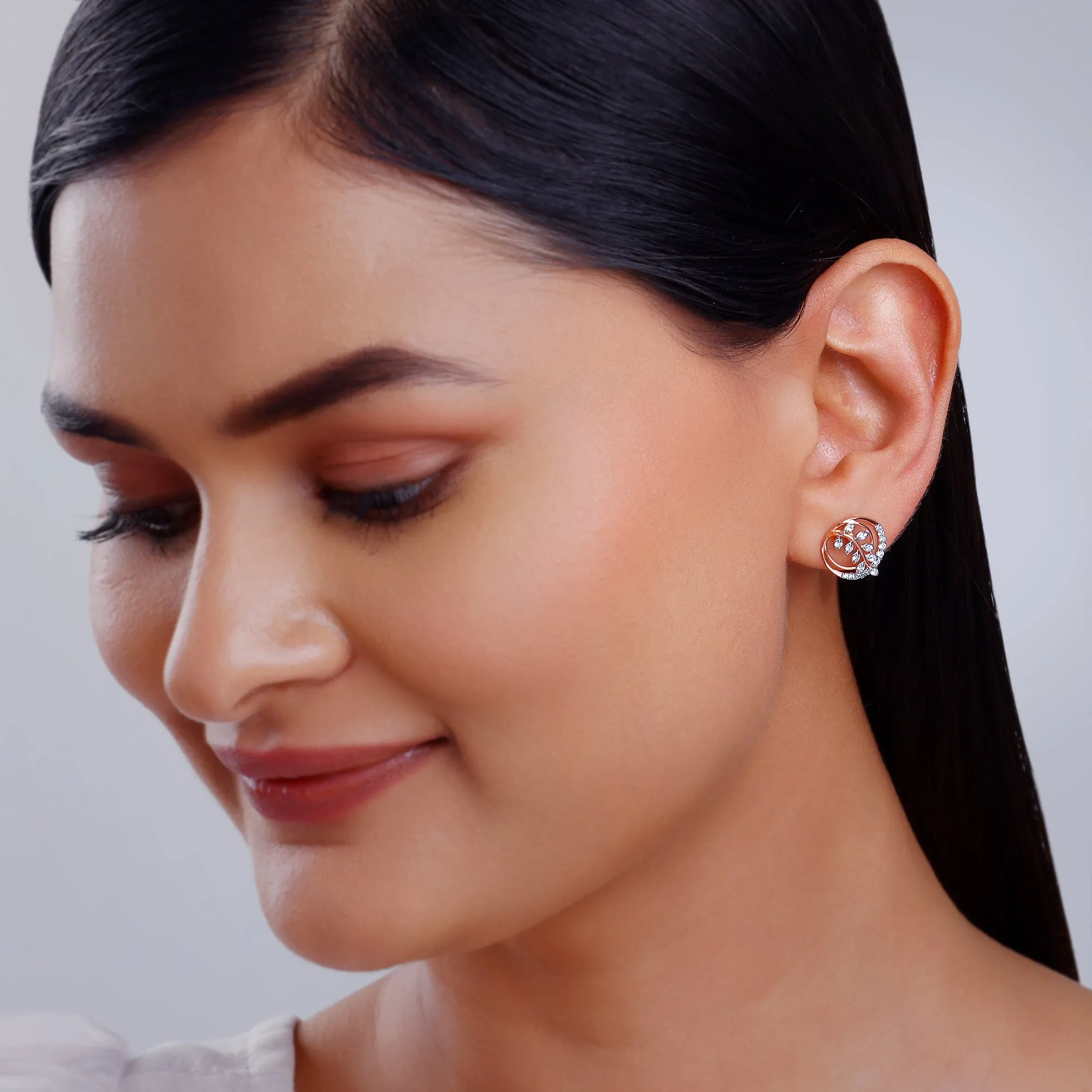 Rose Gold Sweet Alyssum Diamond Earrings