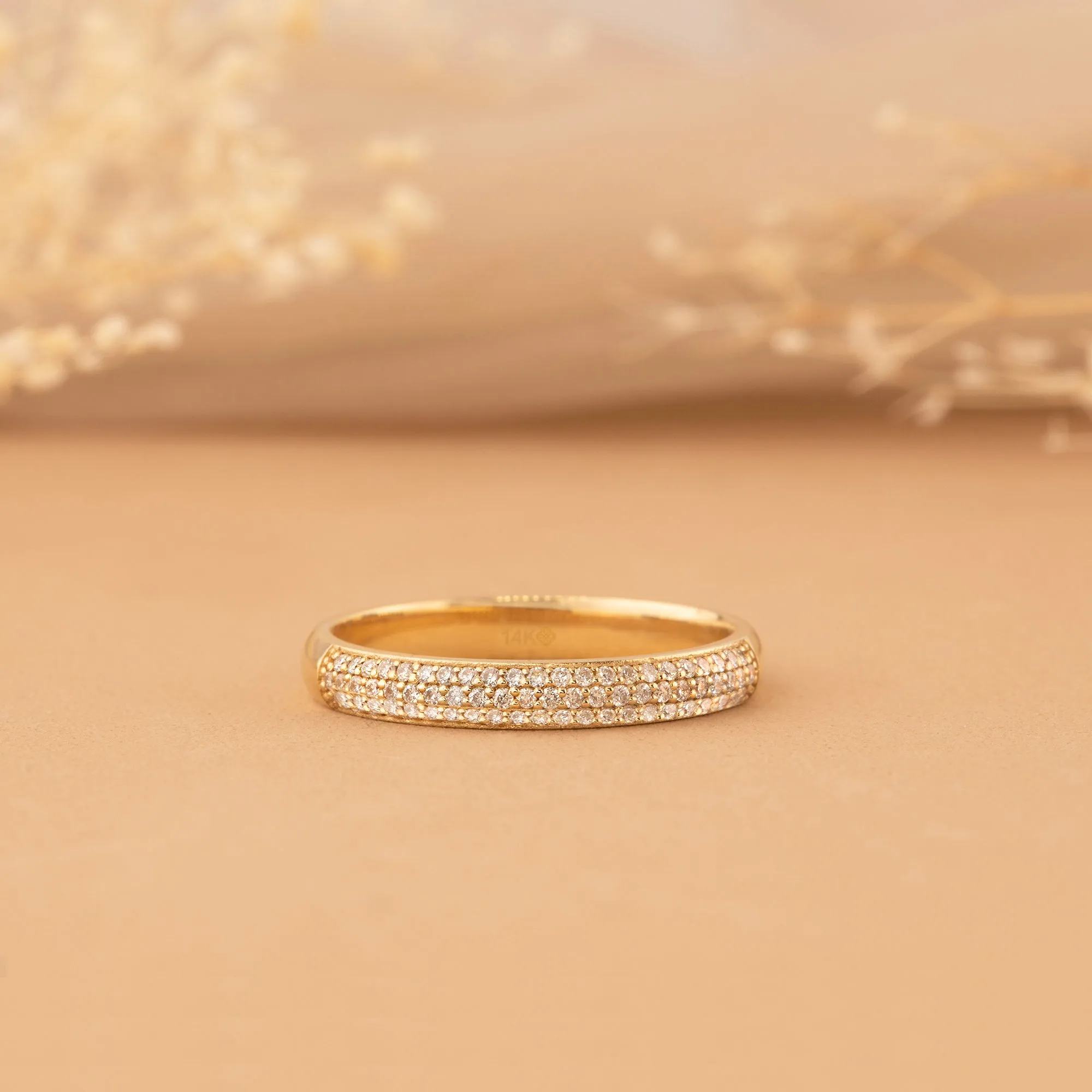 Round Pave Diamond Ring, Amira