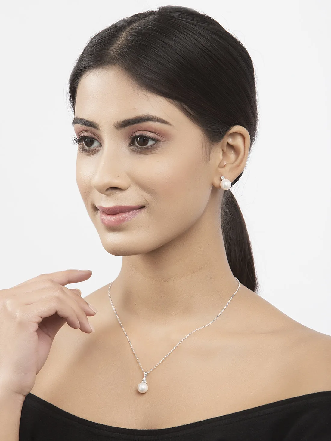 Silver Classic Pearl Jewellery Set