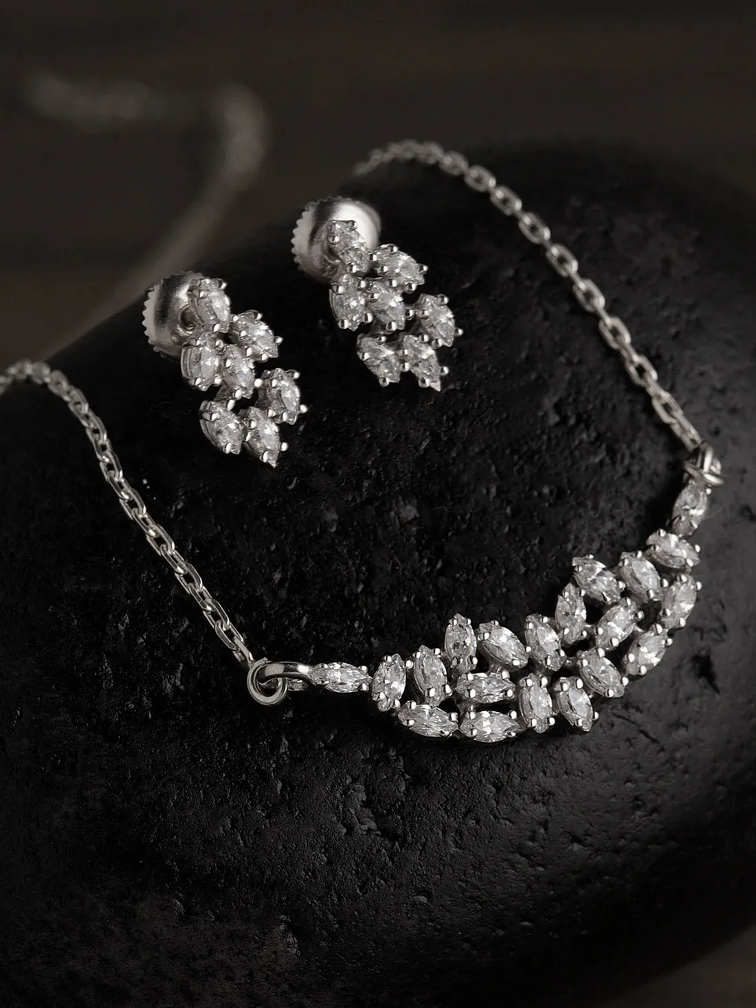 Silver Daisy Jewellery Set
