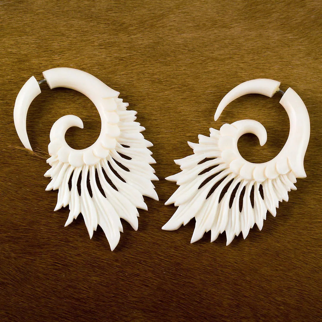 Tribal Feathers - Bone