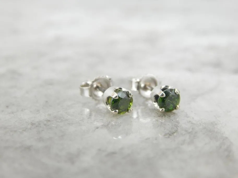 White Gold and Green Garnet Simple Stud Earrings